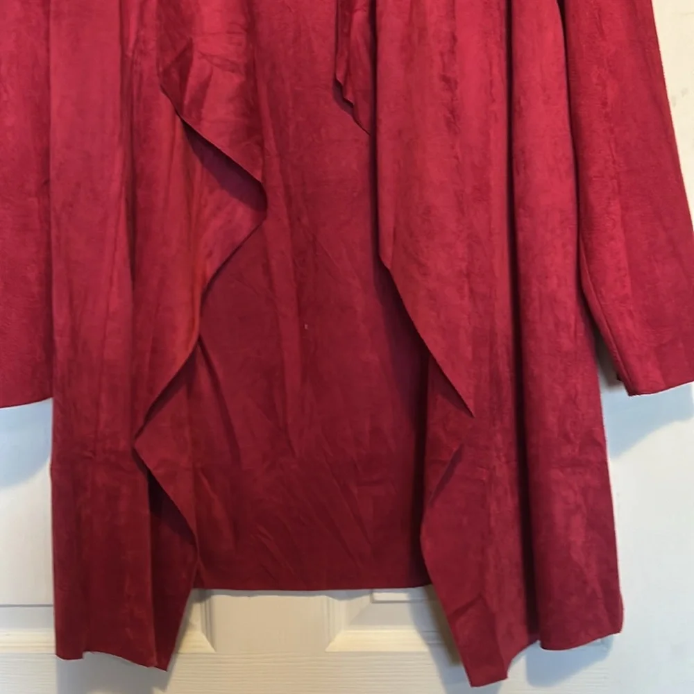 Solitaire Red Faux Suede Cardigan Size Medium